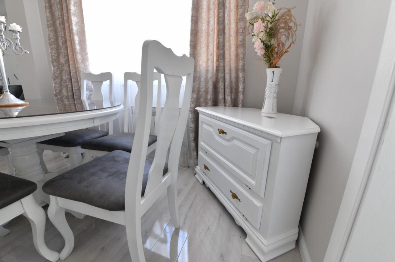 Family Apartman בייאליינה מראה חיצוני תמונה